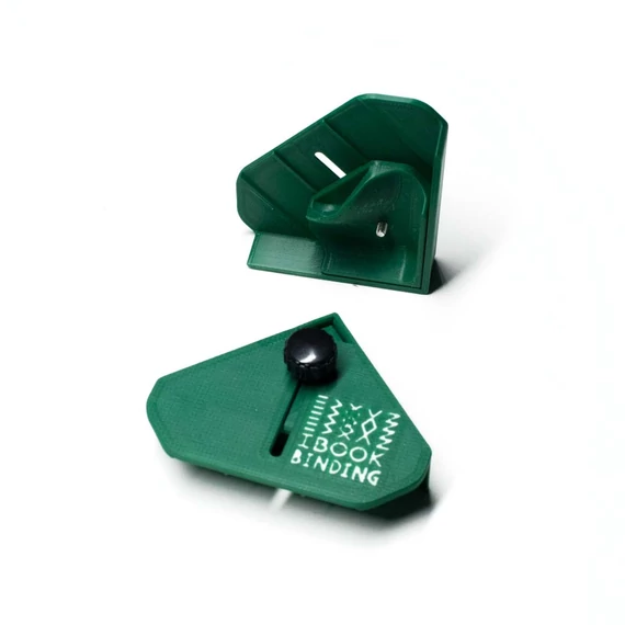 Corner clamps for boxmaking